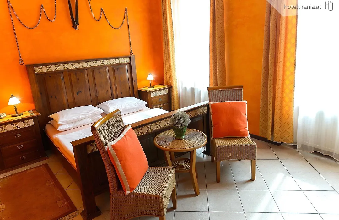 Hotel Urania-1